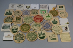 Verschiedene Bierdeckel, von 1920-2010