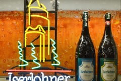 Danzturm Leuchtwerbekörper und  Autogramme der Roosters